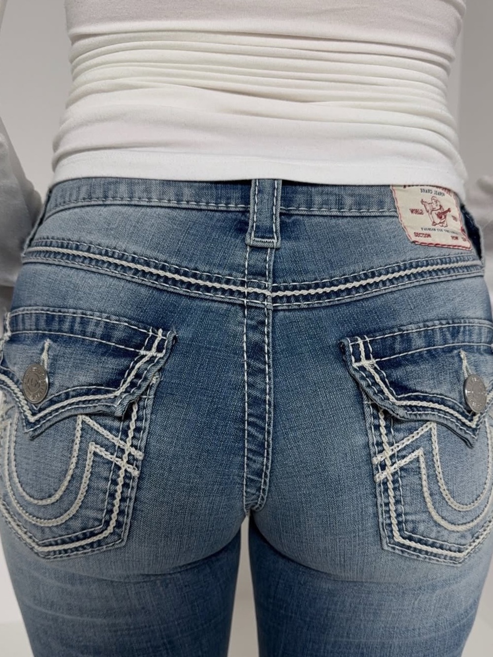 True Religion - Picture 7 of 9